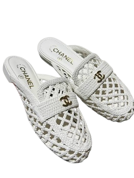 Qahira Loafers