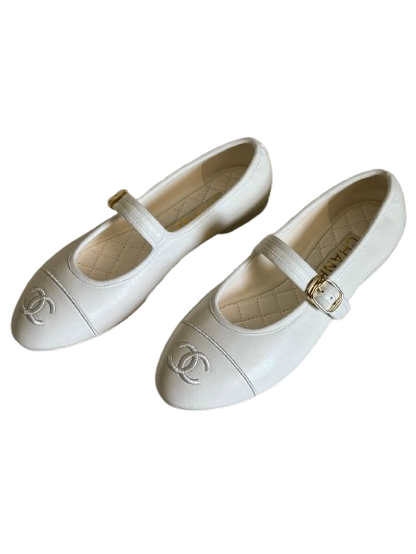 Laken Flats