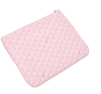 Gwendolyn Pouch