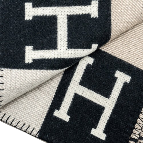 Xenia Blanket