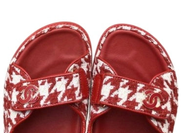Malia Slides