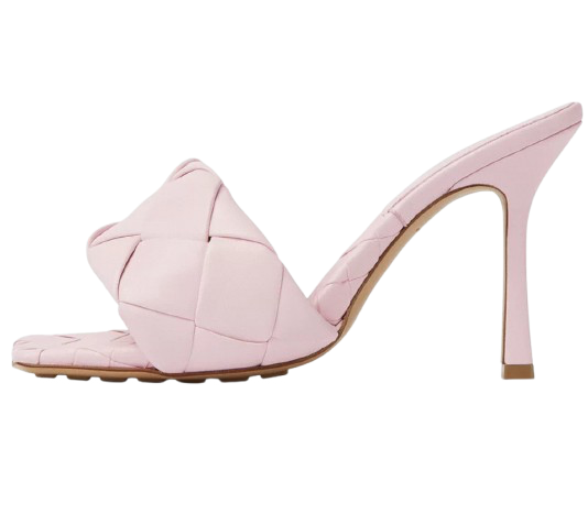 Nareen Heels