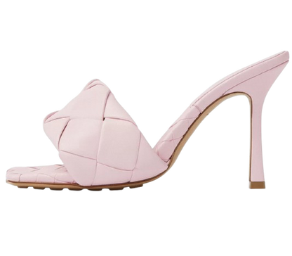 Nareen Heels