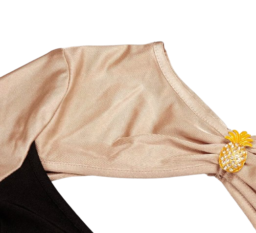 Haselnussbraunes Kleid