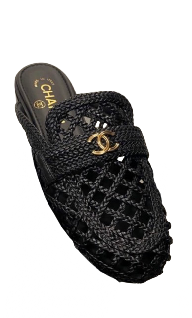 Qahira Loafers