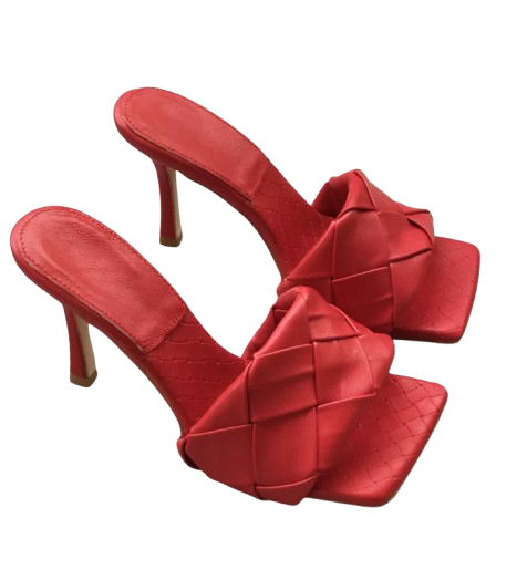 Nareen Heels
