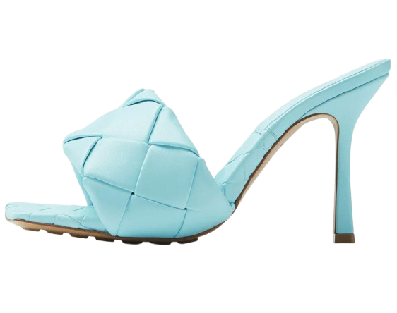 Nareen Heels