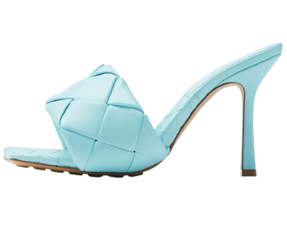 Nareen Heels